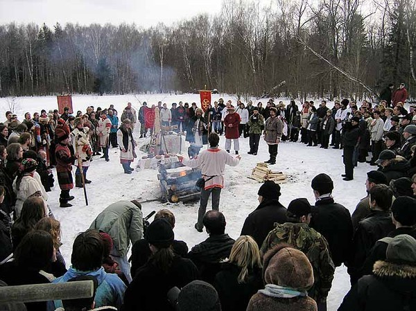 Масленица от языческого солнцеворота